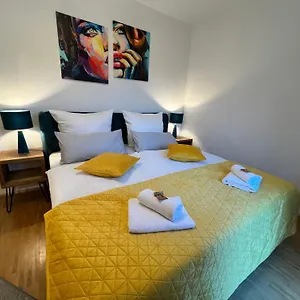 Modernes Mit Balkon Und Parkplatz Zentrum Apartment Hannover